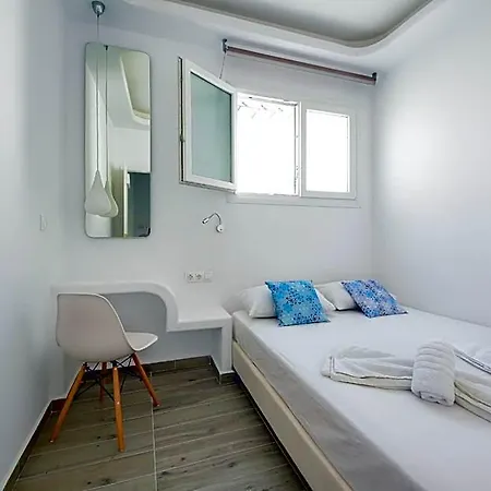 Depis Luxury Naxos Town 호텔 3*
