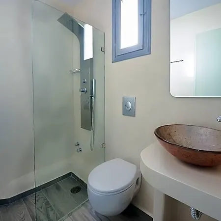Depis Luxury Naxos Town 호텔 3*