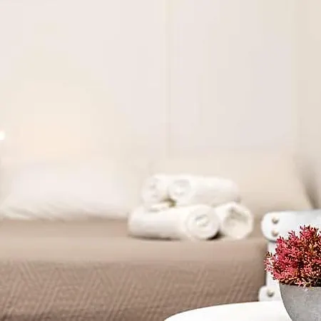 호텔 Depis Luxury Naxos Town 3*