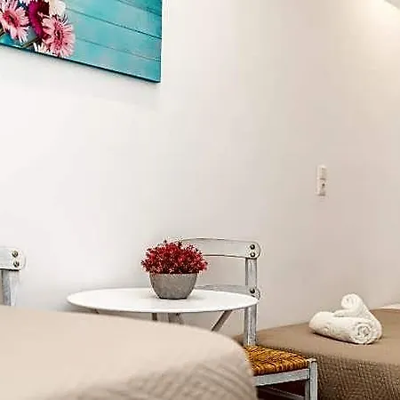 فندق Depis Luxury Naxos Town 3*