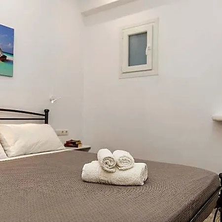 호텔 Depis Luxury Naxos Town 3*